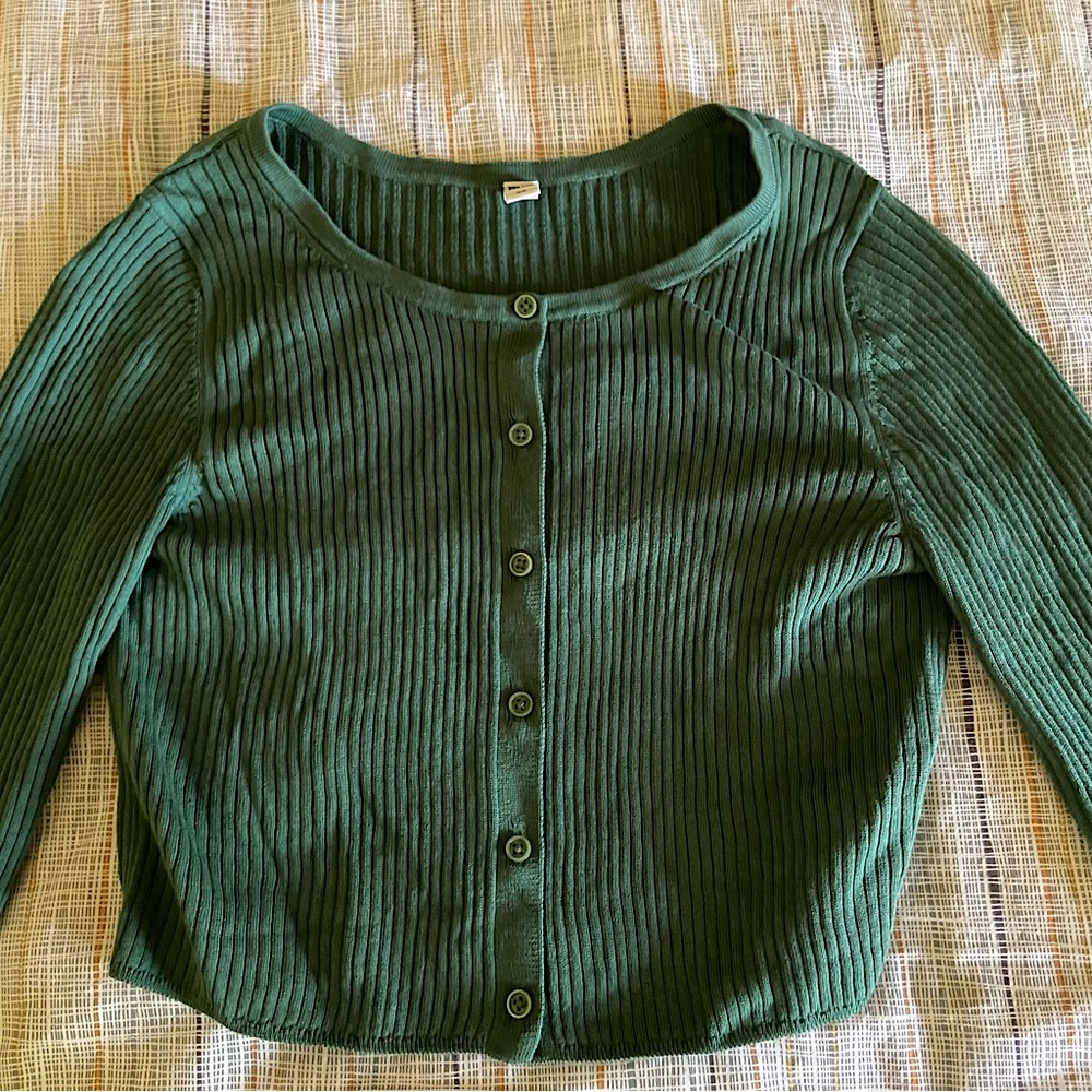 Uniqlo green uv protection crew neck cropped cardigan